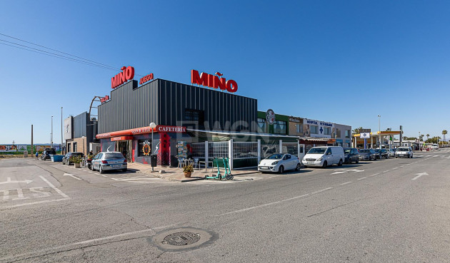 Odsprzedaż - Bungalow - Torrevieja - La Siesta - El Salado - Torreta