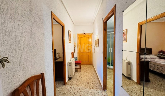 Odsprzedaż - Mieszkanie w bloku - La Mata - Costa Blanca