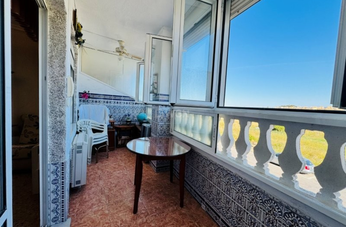 Odsprzedaż - Mieszkanie w bloku - La Mata - Costa Blanca