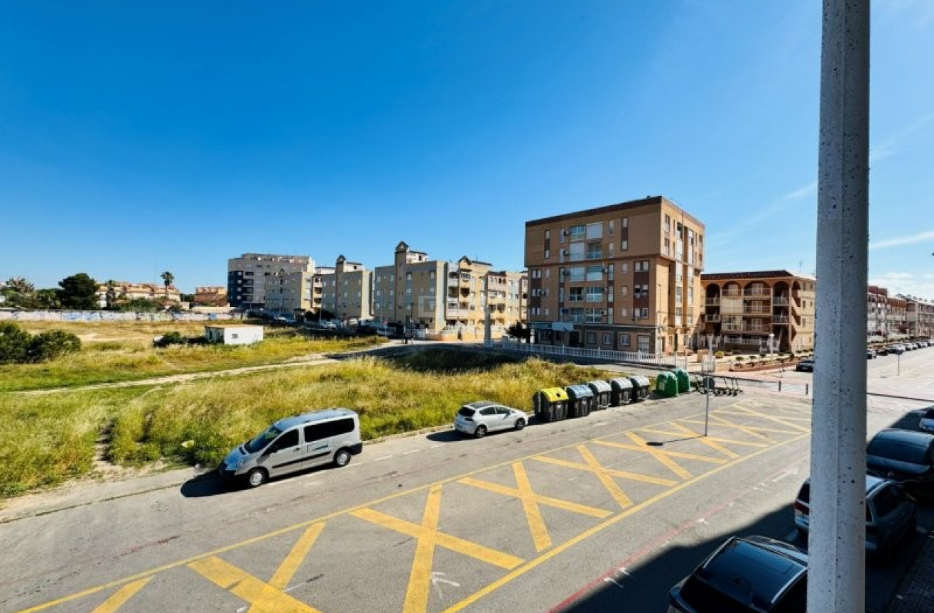 Odsprzedaż - Mieszkanie w bloku - La Mata - Costa Blanca