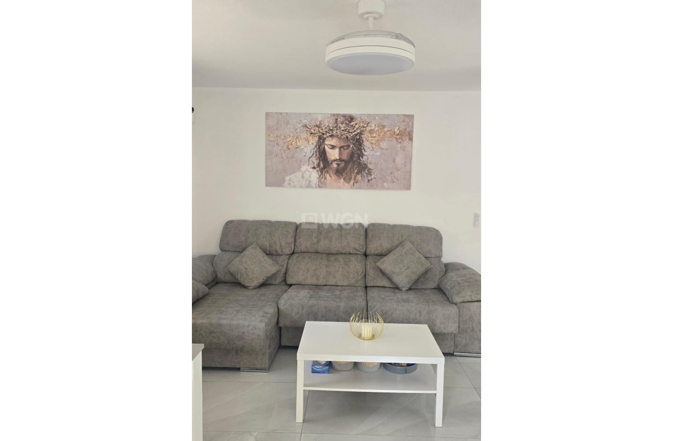 Odsprzedaż - Mieszkanie w bloku - Torrevieja - Acequion