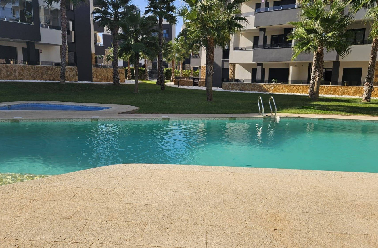 Odsprzedaż - Mieszkanie w bloku - Orihuela Costa - Los Altos