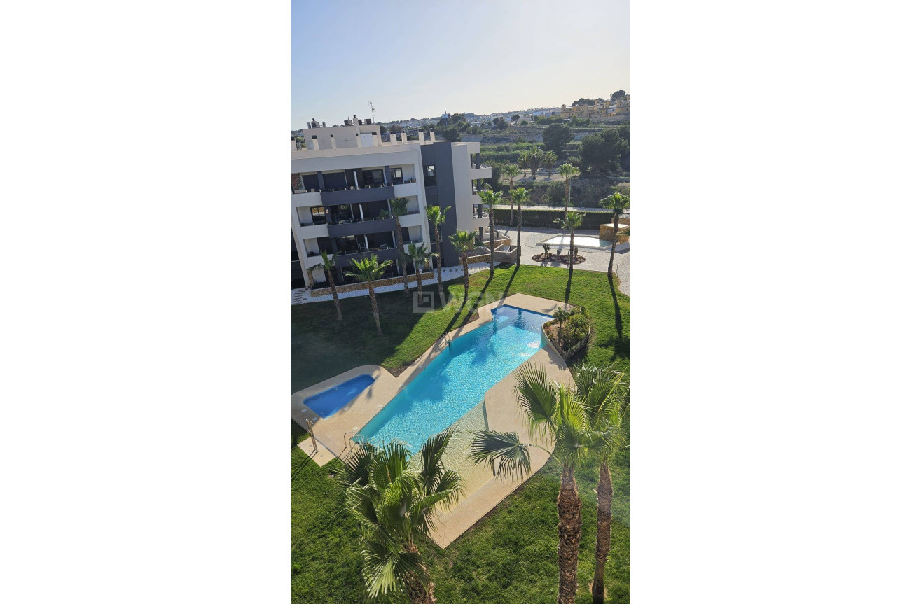 Odsprzedaż - Mieszkanie w bloku - Orihuela Costa - Los Altos