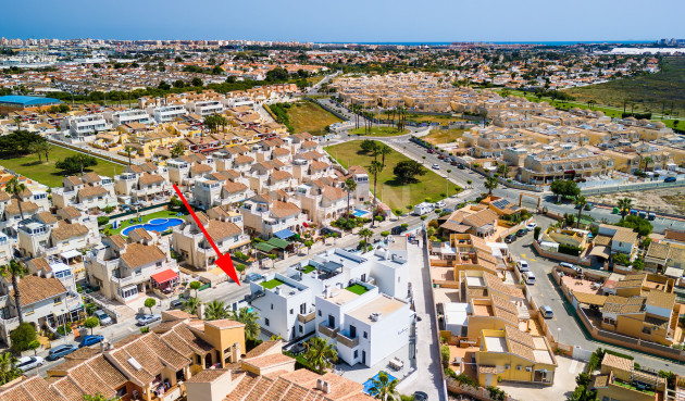 Odsprzedaż - Villa - Torrevieja - Costa Blanca
