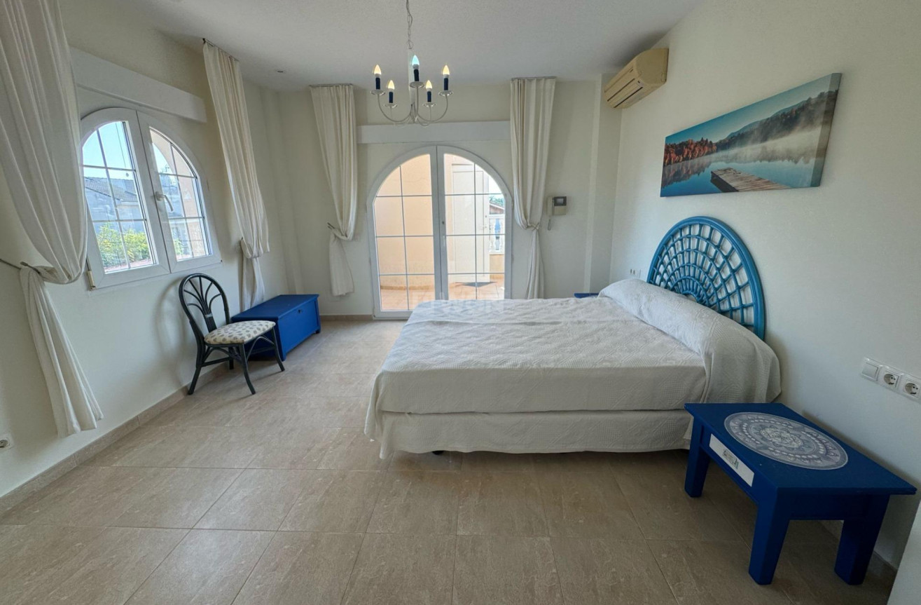 Odsprzedaż - Villa - Orihuela Costa - Playa Flamenca