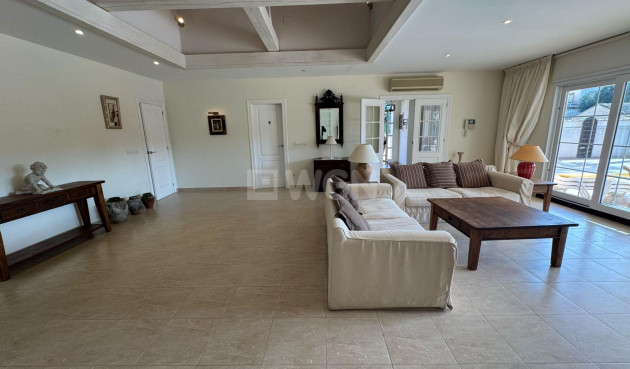 Odsprzedaż - Villa - Orihuela Costa - Playa Flamenca