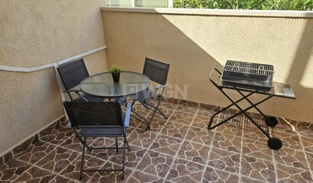 Odsprzedaż - Bungalow - Orihuela Costa - Playa Flamenca