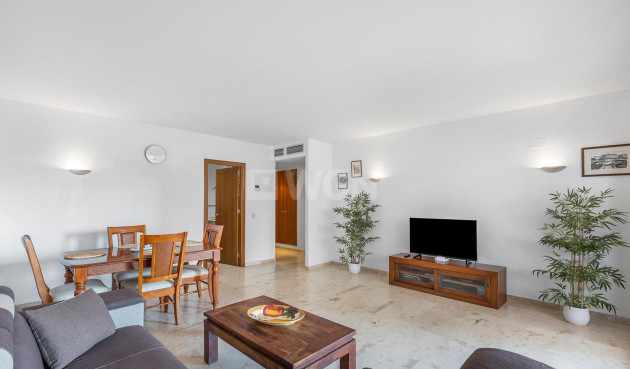 Odsprzedaż - Mieszkanie w bloku - Torrevieja - Punta Prima
