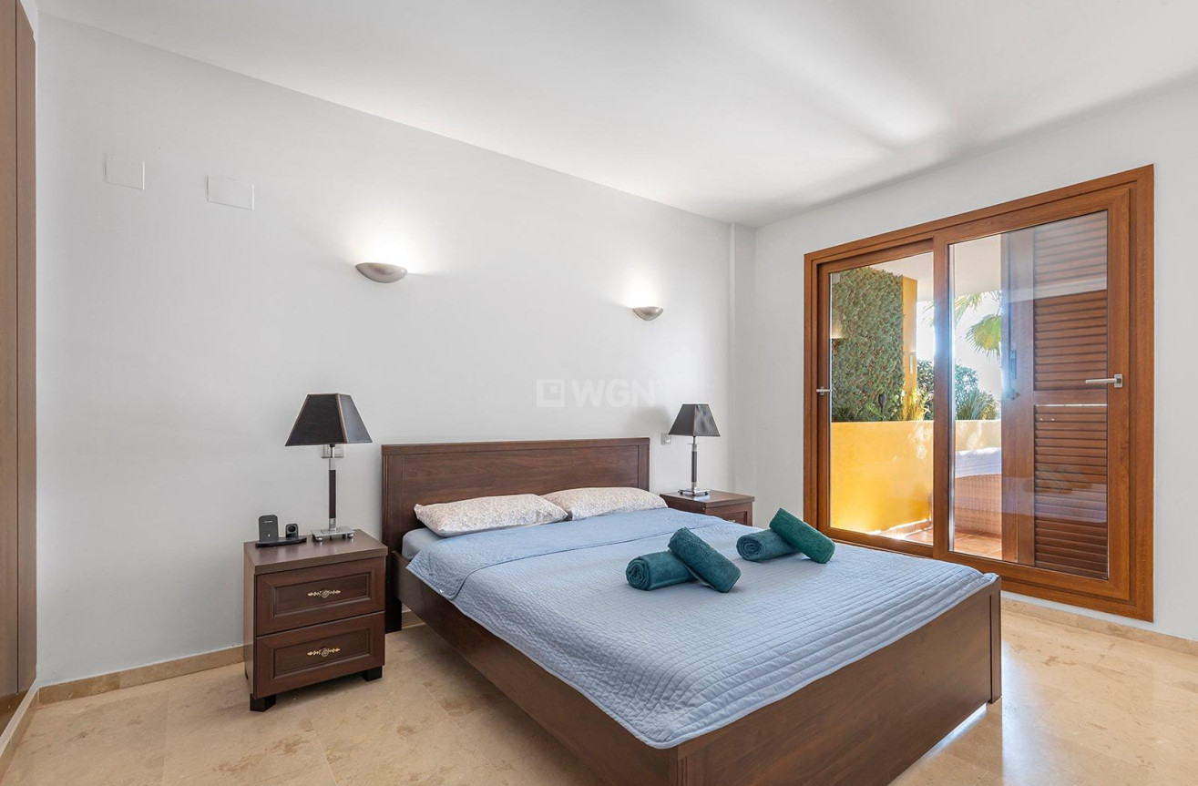 Odsprzedaż - Mieszkanie w bloku - Torrevieja - Punta Prima