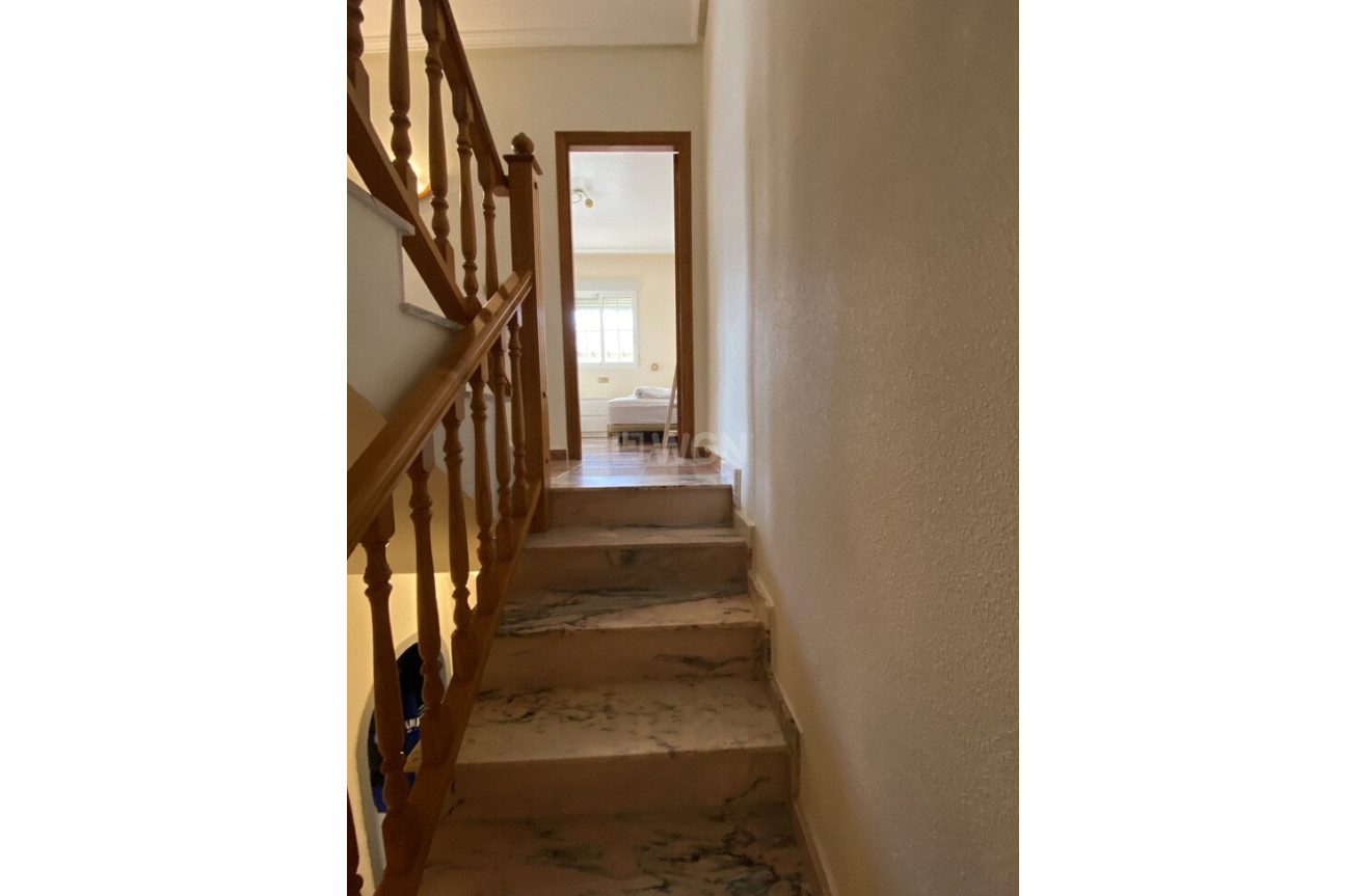 Odsprzedaż - Bungalow - Lomas de Caboroig - Costa Blanca