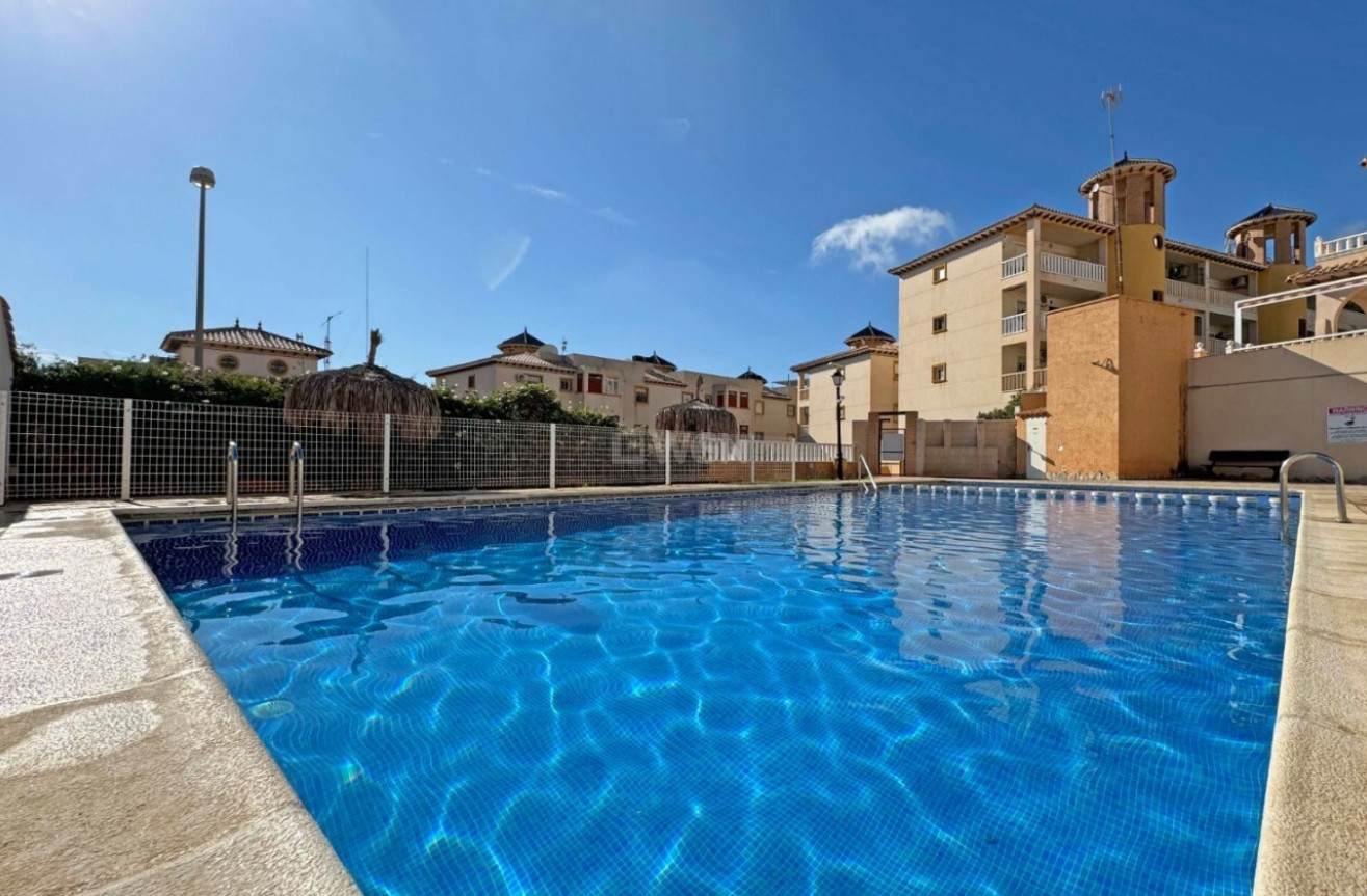 Odsprzedaż - Bungalow - Lomas de Caboroig - Costa Blanca