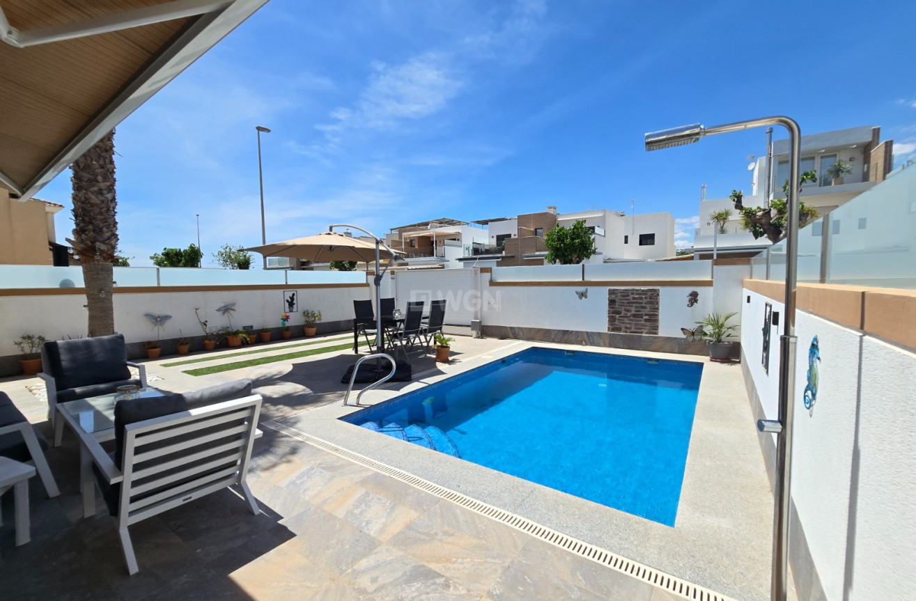 Odsprzedaż - Villa - Pilar de la Horadada - Costa Blanca