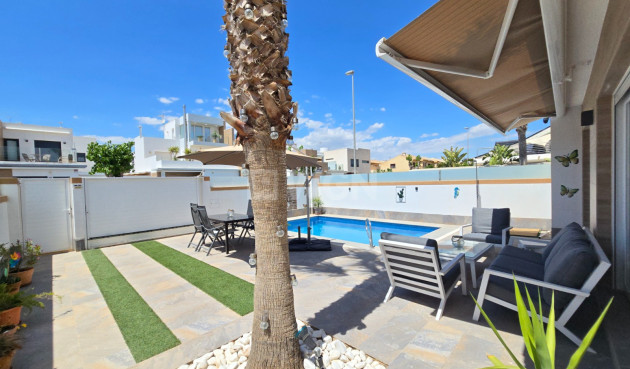 Odsprzedaż - Villa - Pilar de la Horadada - Costa Blanca