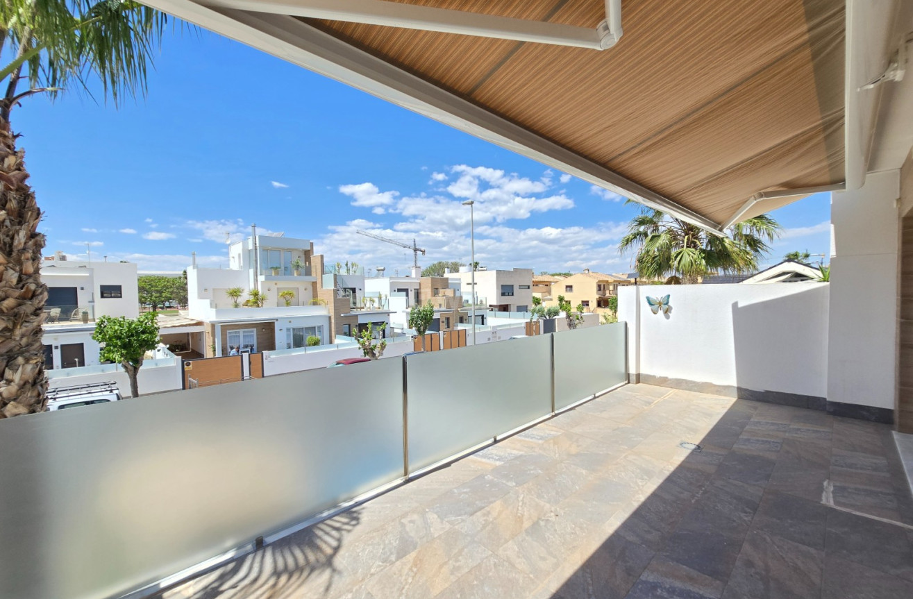 Odsprzedaż - Villa - Pilar de la Horadada - Costa Blanca