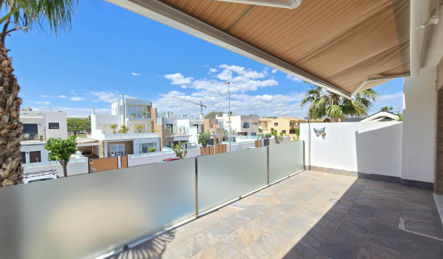 Odsprzedaż - Villa - Pilar de la Horadada - Costa Blanca