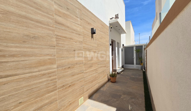 Odsprzedaż - Villa - Pilar de la Horadada - Costa Blanca