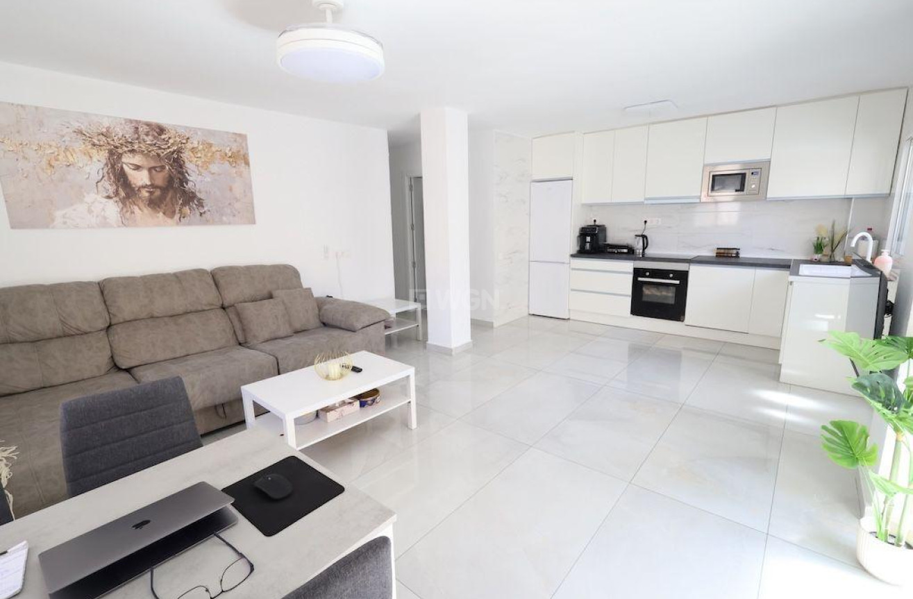Odsprzedaż - Mieszkanie w bloku - Torrevieja - Costa Blanca