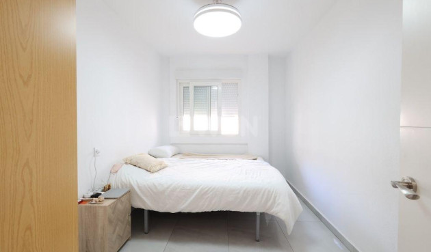Odsprzedaż - Mieszkanie w bloku - Torrevieja - Costa Blanca