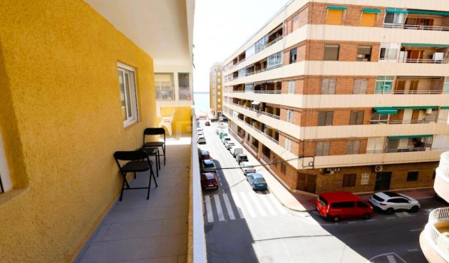 Odsprzedaż - Mieszkanie w bloku - Torrevieja - Costa Blanca