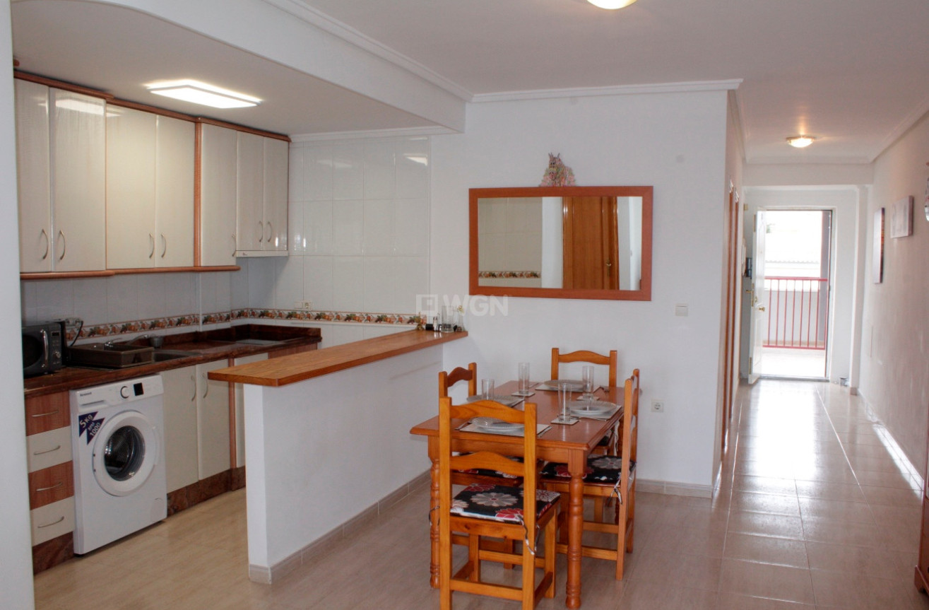 Odsprzedaż - Mieszkanie w bloku - Villamartin - Costa Blanca