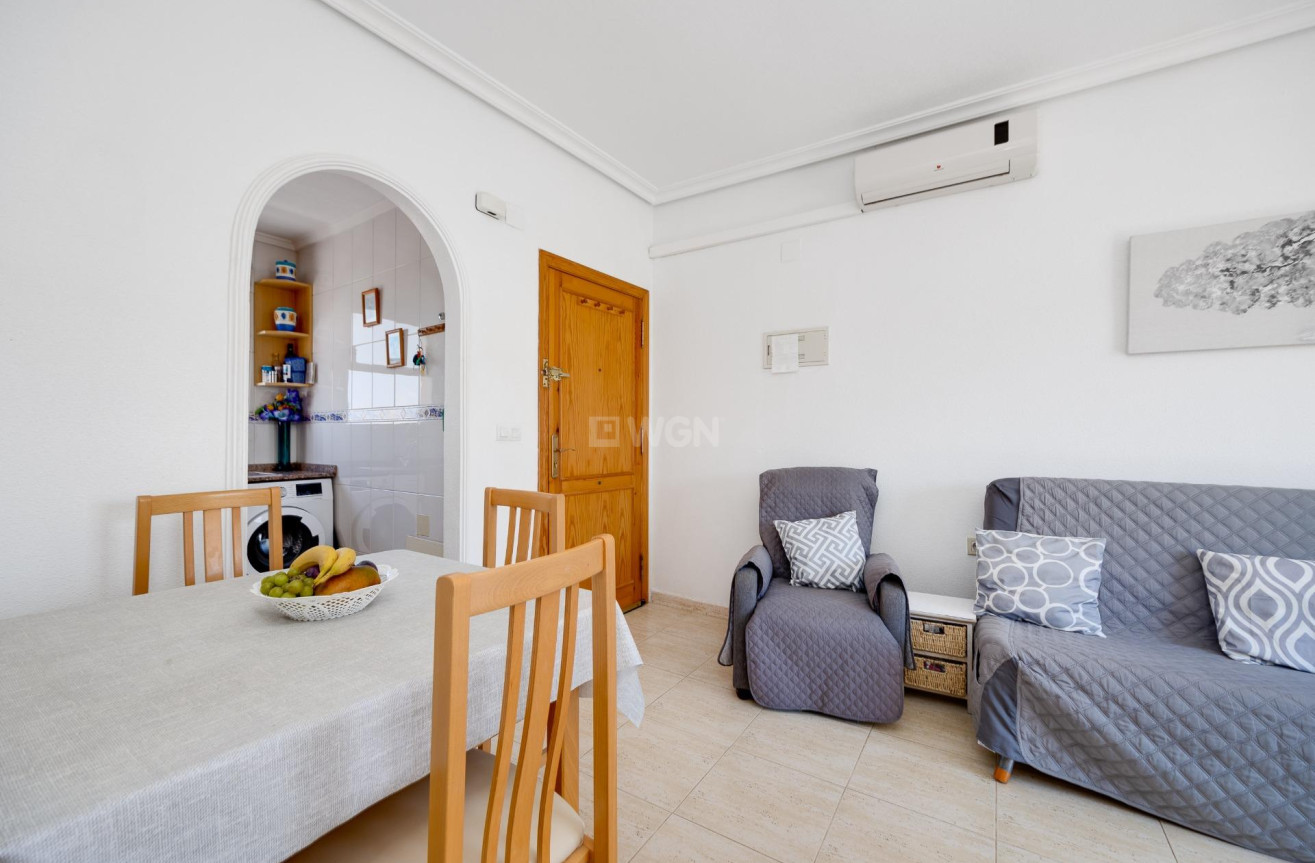 Odsprzedaż - Bungalow - Torrevieja - aguas nuevas