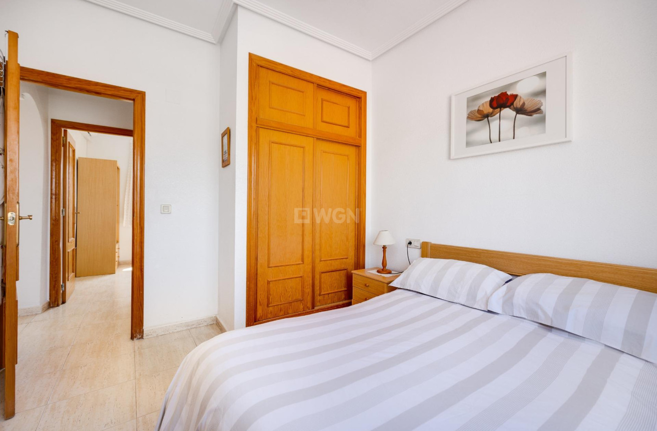 Odsprzedaż - Bungalow - Torrevieja - aguas nuevas