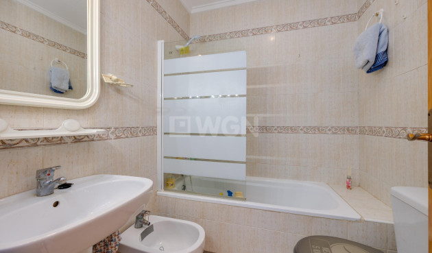 Odsprzedaż - Bungalow - Torrevieja - aguas nuevas