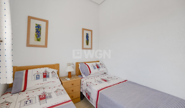 Odsprzedaż - Bungalow - Torrevieja - aguas nuevas