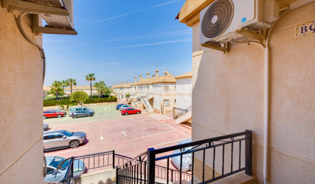 Odsprzedaż - Bungalow - Torrevieja - aguas nuevas