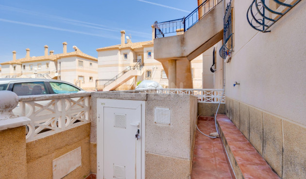 Odsprzedaż - Bungalow - Torrevieja - aguas nuevas