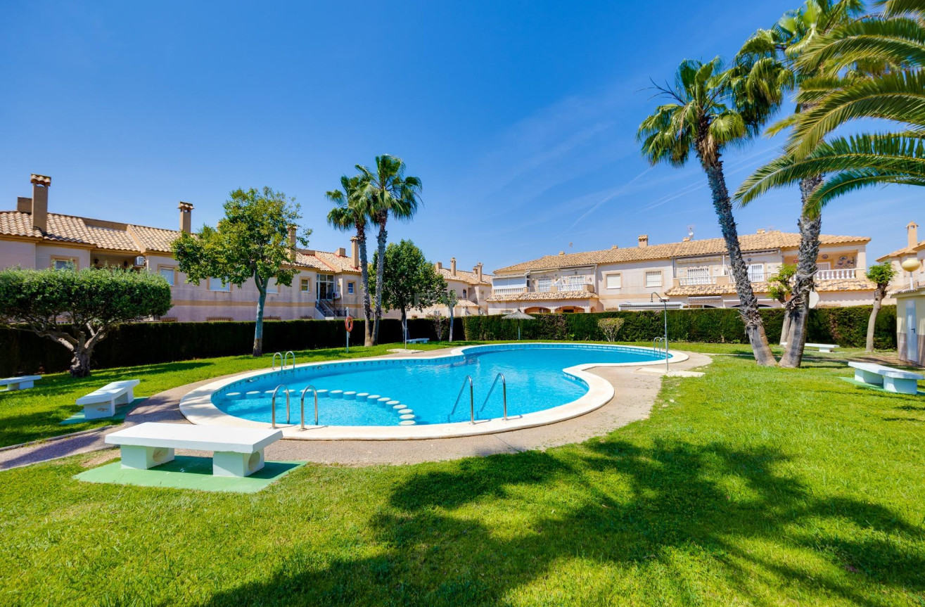 Odsprzedaż - Bungalow - Torrevieja - aguas nuevas