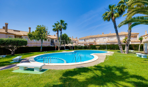 Odsprzedaż - Bungalow - Torrevieja - aguas nuevas