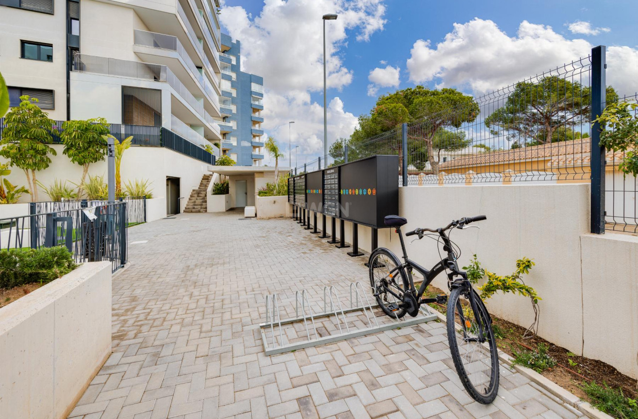 Odsprzedaż - Daszek - Orihuela Costa - Costa Blanca