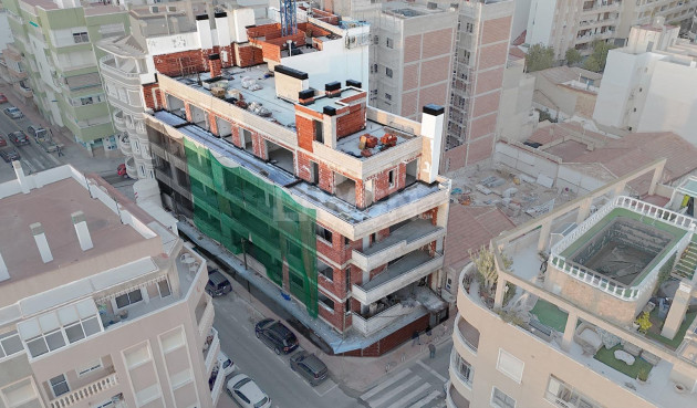Odsprzedaż - Mieszkanie w bloku - Torrevieja - Paseo Maritimo