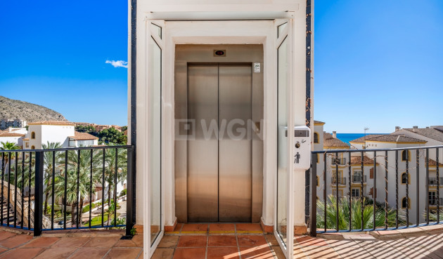 Odsprzedaż - Mieszkanie w bloku - Altea - Costa Blanca