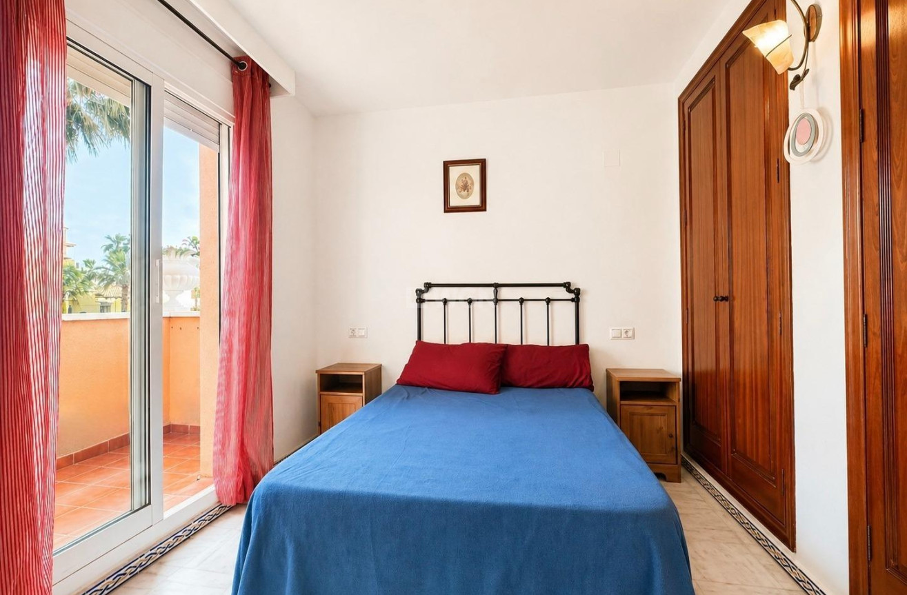 Odsprzedaż - Mieszkanie w bloku - Torrevieja - Los Frutales