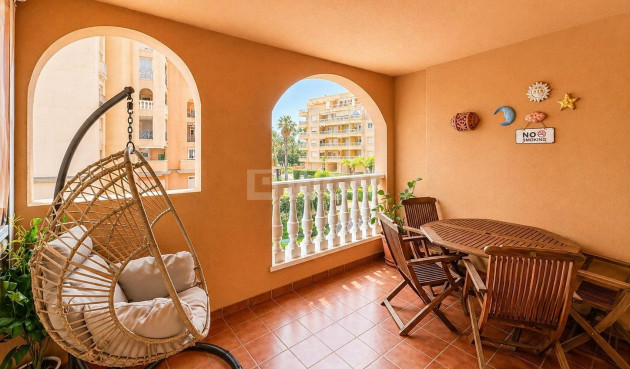 Odsprzedaż - Mieszkanie w bloku - Torrevieja - Los Frutales