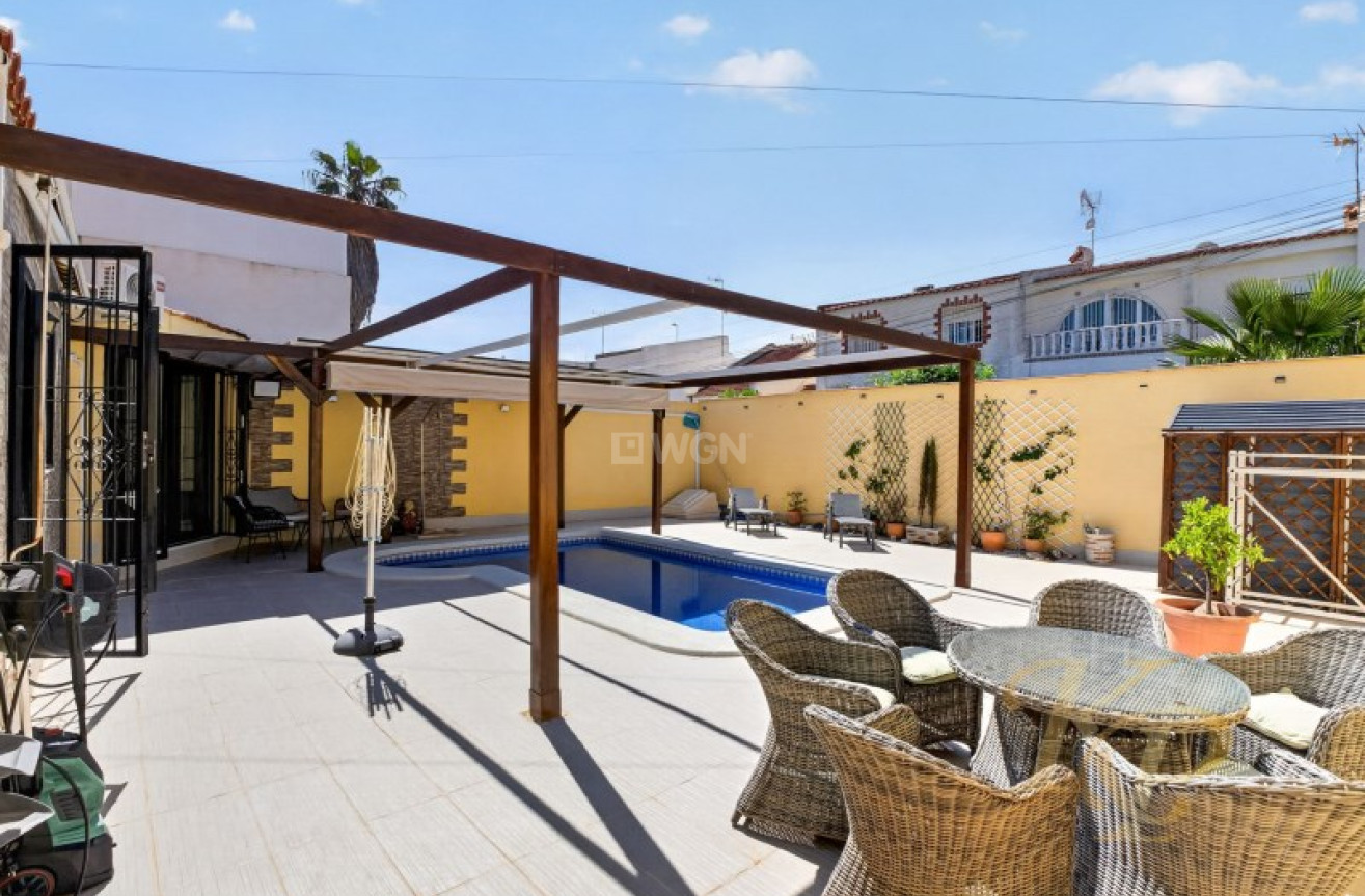 Odsprzedaż - Villa - Torrevieja - Costa Blanca