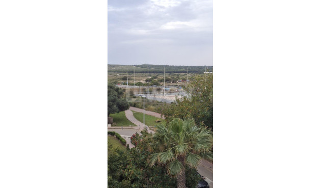 Odsprzedaż - Mieszkanie w bloku - Torrevieja - La Mata