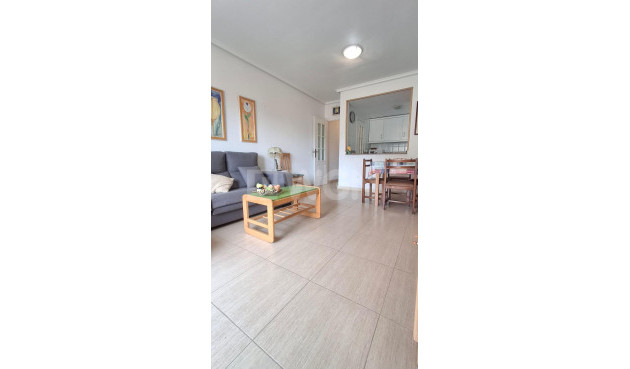 Odsprzedaż - Mieszkanie w bloku - Torrevieja - La Mata