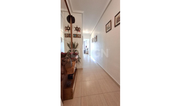 Odsprzedaż - Mieszkanie w bloku - Torrevieja - La Mata