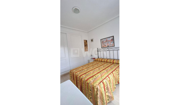 Odsprzedaż - Mieszkanie w bloku - Torrevieja - La Mata