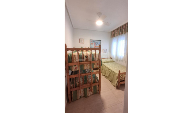 Odsprzedaż - Mieszkanie w bloku - Torrevieja - La Mata