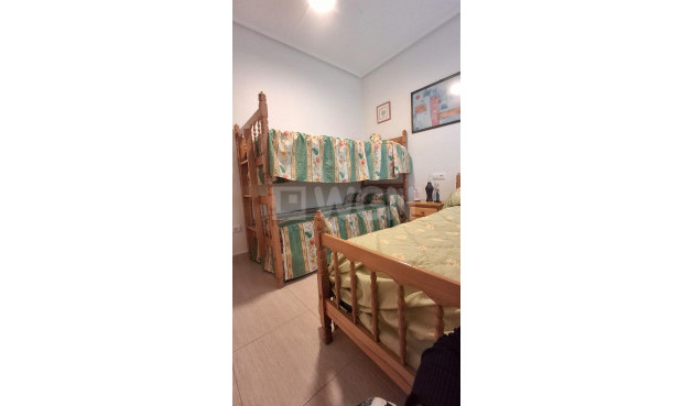 Odsprzedaż - Mieszkanie w bloku - Torrevieja - La Mata