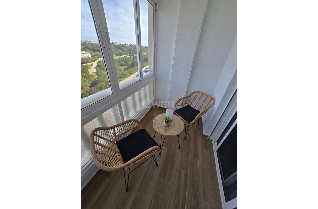 Odsprzedaż - Mieszkanie w bloku - Torrevieja - Torreblanca
