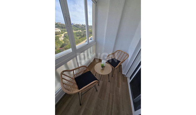 Odsprzedaż - Mieszkanie w bloku - Torrevieja - Torreblanca