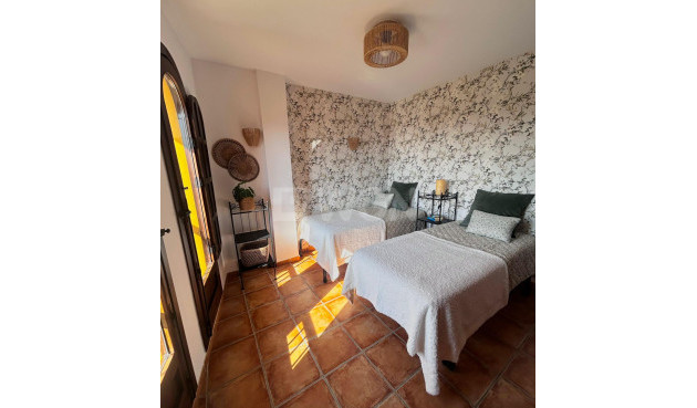 Odsprzedaż - Mieszkanie w bloku - Torrevieja - Punta Prima