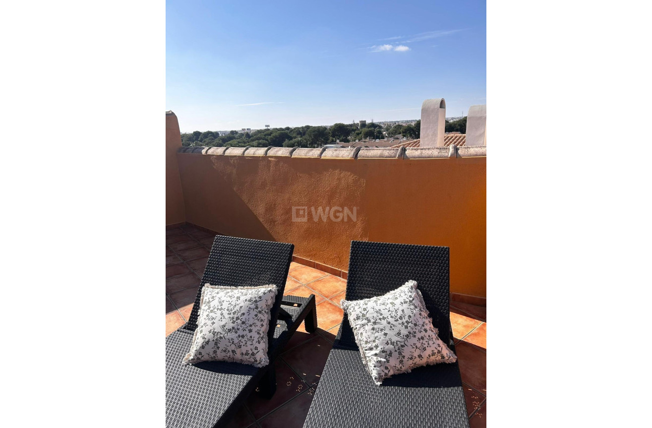 Odsprzedaż - Mieszkanie w bloku - Torrevieja - Punta Prima