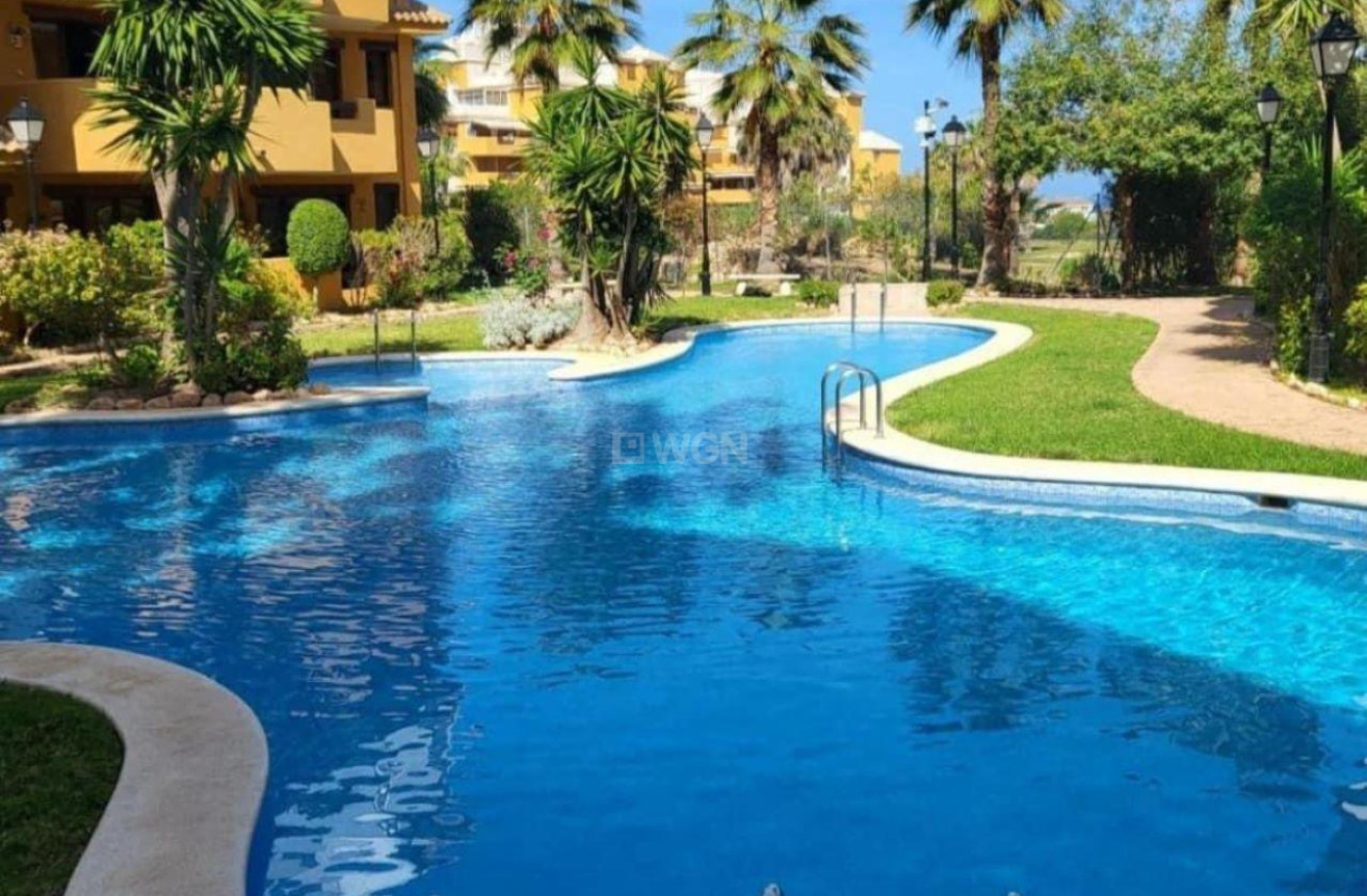 Odsprzedaż - Mieszkanie w bloku - Torrevieja - Punta Prima