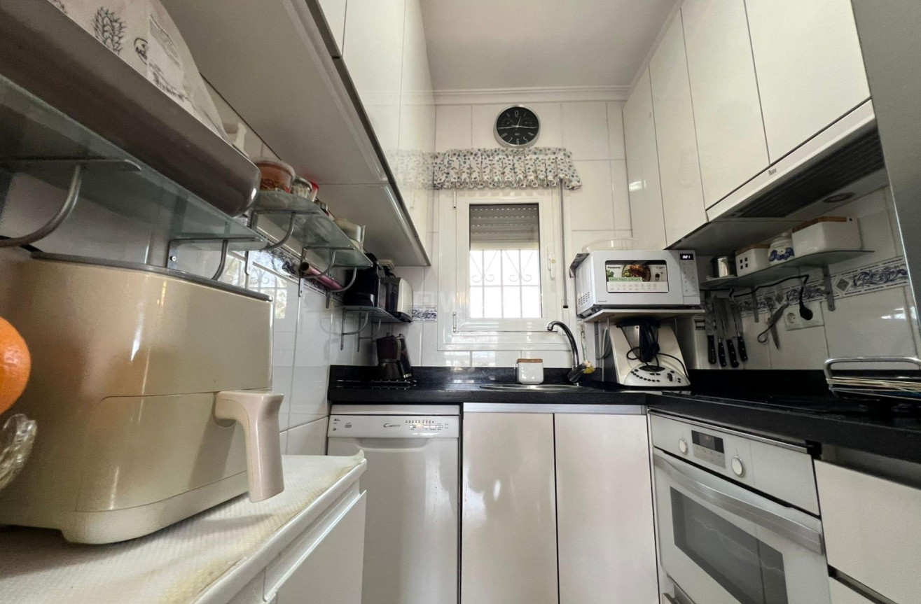 Odsprzedaż - Bungalow - Torrevieja - aguas nuevas